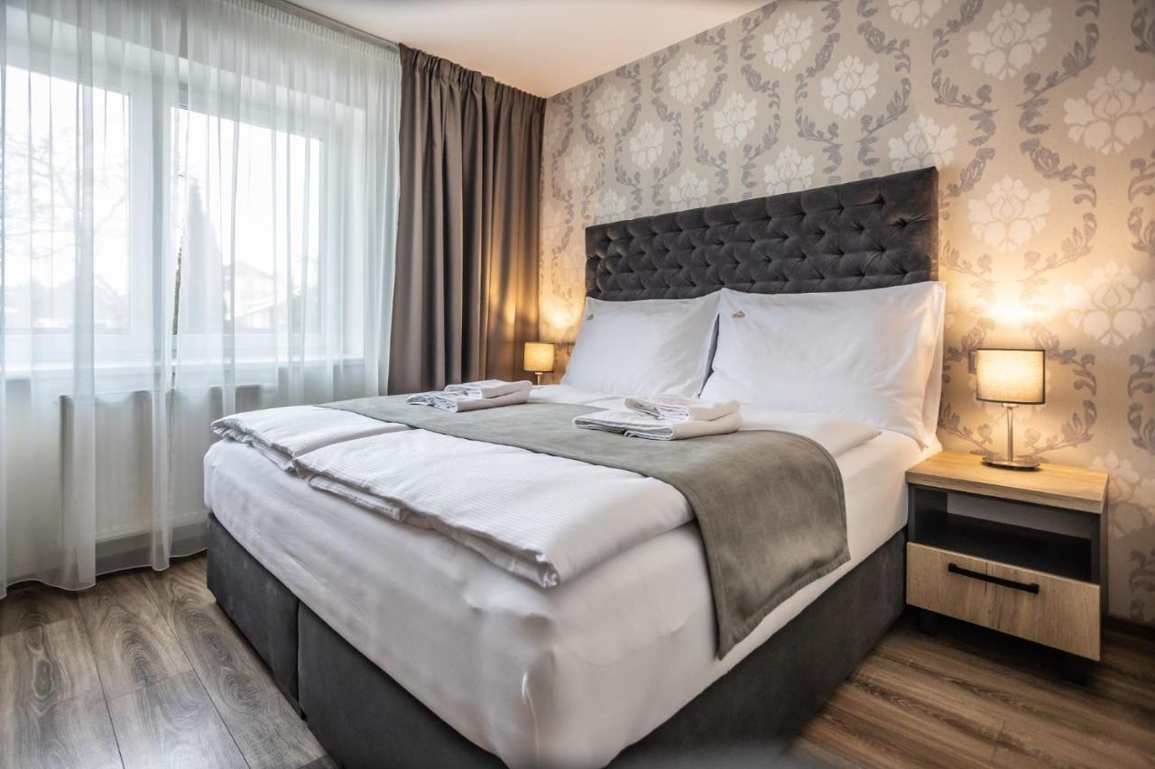 Hotel Demanova Apartments - Dependance Липтовски-Микулаш Экстерьер фото