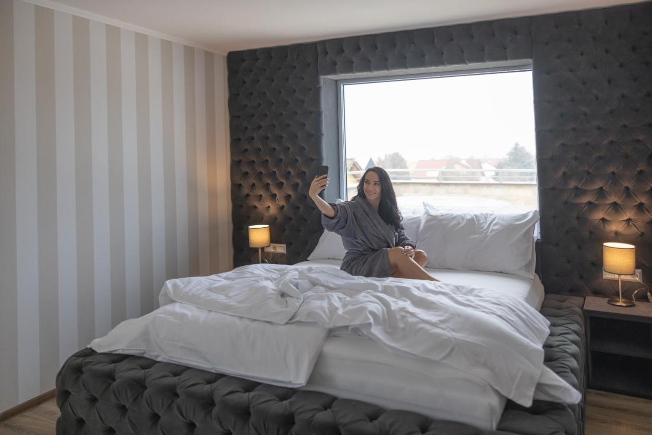 Hotel Demanova Apartments - Dependance Липтовски-Микулаш Экстерьер фото