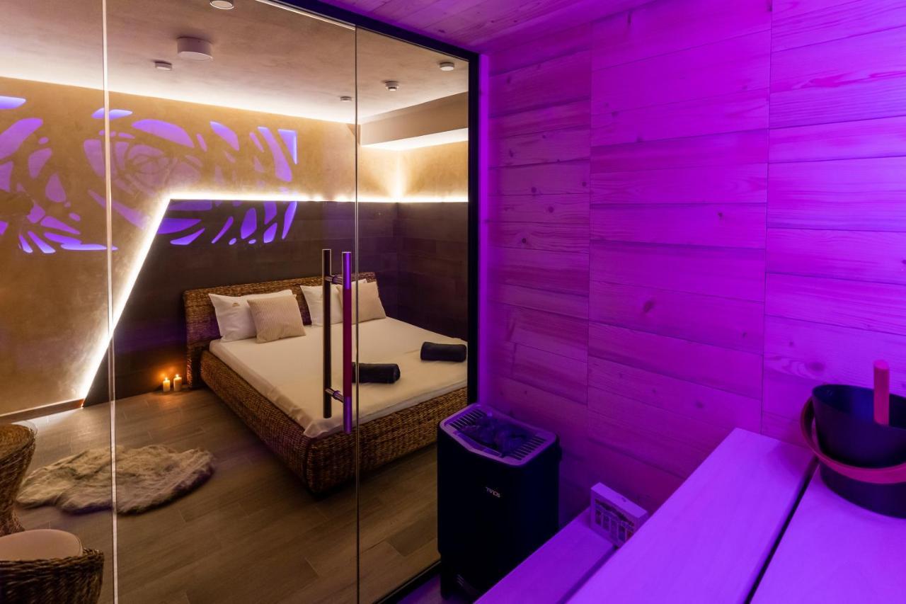 Hotel Demanova Apartments - Dependance Липтовски-Микулаш Экстерьер фото